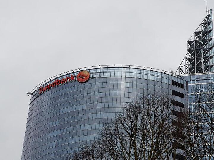 Die Niederlassung der Swedbank in Lettlands Hauptstadt Riga. Swedbank Chefin Birgitte Bonnesen muss gehen.
