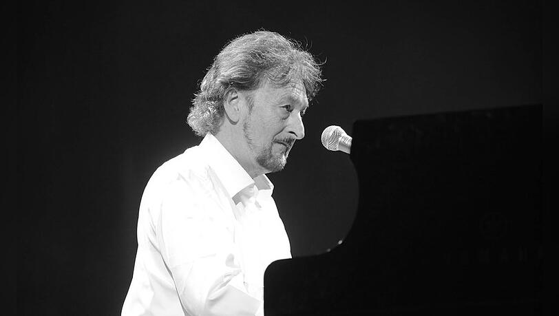 Supertramp-Star Rick Davies ist mit 81 Jahren verstorben.