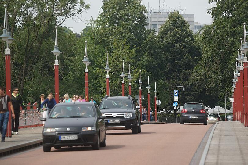 Die Thalkirchner Brücke ist häufig überlastet - aktuell ist sie gesperrt.