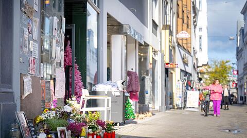 Die tödlichen Polizeischüsse auf einen jungen Mann in Oldenburg haben für große Anteilnahme und eine gesellschaftliche Debatte gesorgt. (Archivbild)