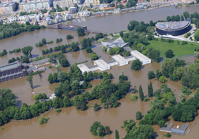 Magdeburg - eine Stadt kämpft gegen das Hochwasser: Die Bilder vom Wochenende und Montag.