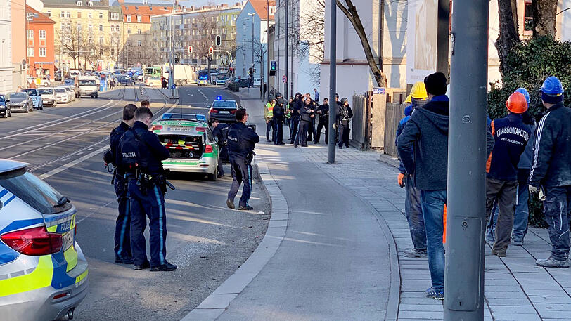 Die Schüsse fielen auf der Baustelle nahe des Landratsamtes.