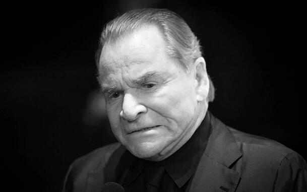 Fernseh-Legende Fritz Wepper ist im Alter von 82 Jahren gestorben. Fernseh-Legende Fritz Wepper ist im Alter von 82 Jahren gestorben.