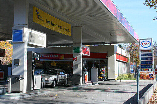 Tatort: die Esso-Tankstelle in der Sulzbacher Straße in Nürnberg