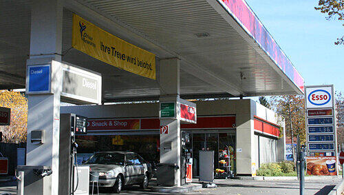 Tatort: die Esso-Tankstelle in der Sulzbacher Straße in Nürnberg