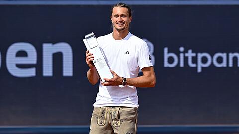 Siegerpose mit Lederhose: Alexander Zverev gewinnt in München.