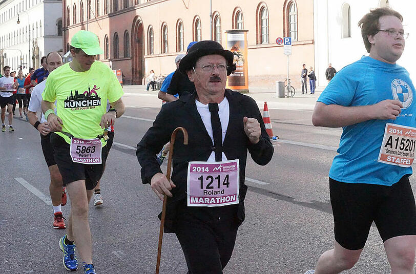 Rund 20.000 Teilnehmer waren am Sonntag beim München Marathon auf den Beinen. Die Bilder vom Marathon und Staffel-Lauf.