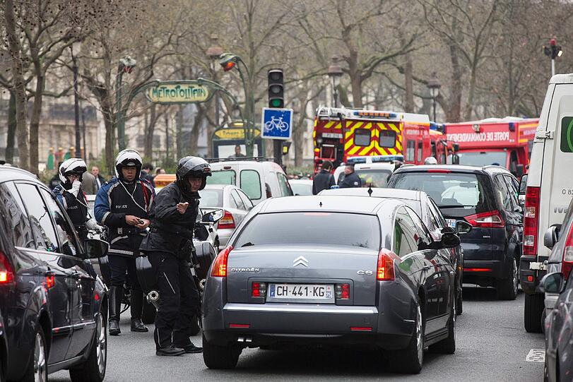 Terror-Anschlag auf "Charlie Hebdo" in Paris: Die Bilder vom Tatort.