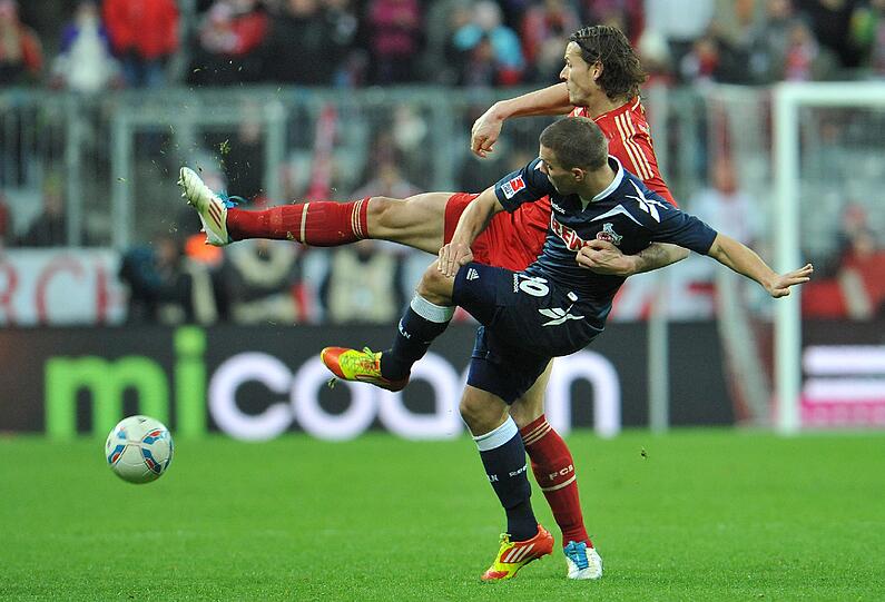 DANIEL VAN BUYTEN NOTE 3
Der Mann hat Kraft. Nach seinem Freistoß zerriss es den Ball (29.). Mit Kölns Idol Lukas Podolski hatte er keinerlei Probleme. Mit ihm ist Bayern weiter ungeschlagen.
