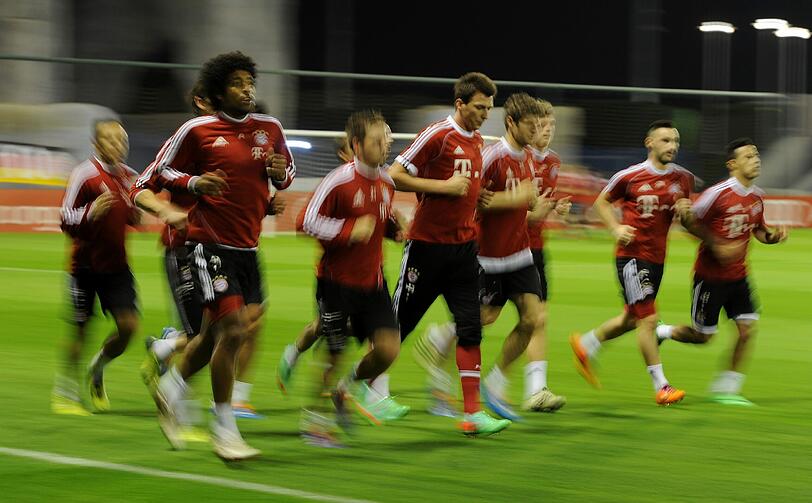 Weitere Bilder vom ersten Training des FC Bayern aus dem Trainingslager in Doha.