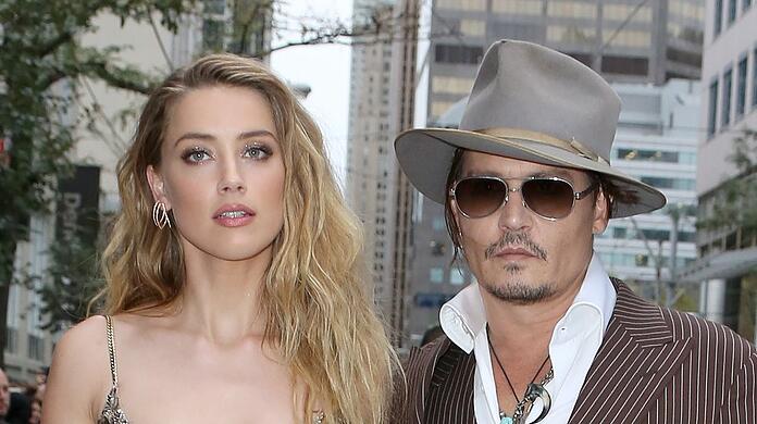 Amber Heard und Johnny Depp wurden 2017 geschieden. Vor Gericht lieferten sie sich danach eine Schlammschlacht.