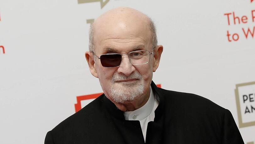 Seit einer Messerattacke ist Salman Rushdie auf einem Auge blind.