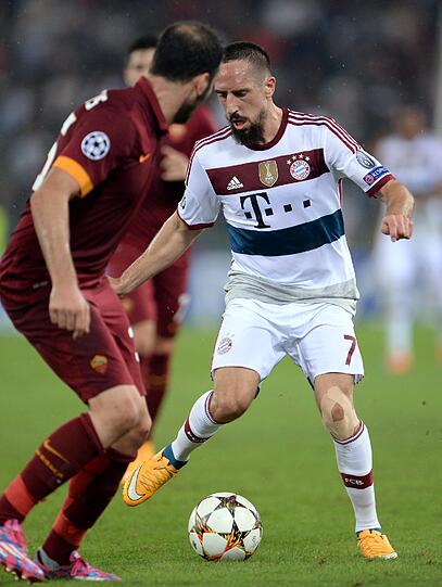 FRANCK RIBÉRY NOTE 1
Nach 67 Minuten drin, durfte mitzaubern. Herrlicher Lupfer zum 6:0. Der Franzose ist wieder in der Spur.