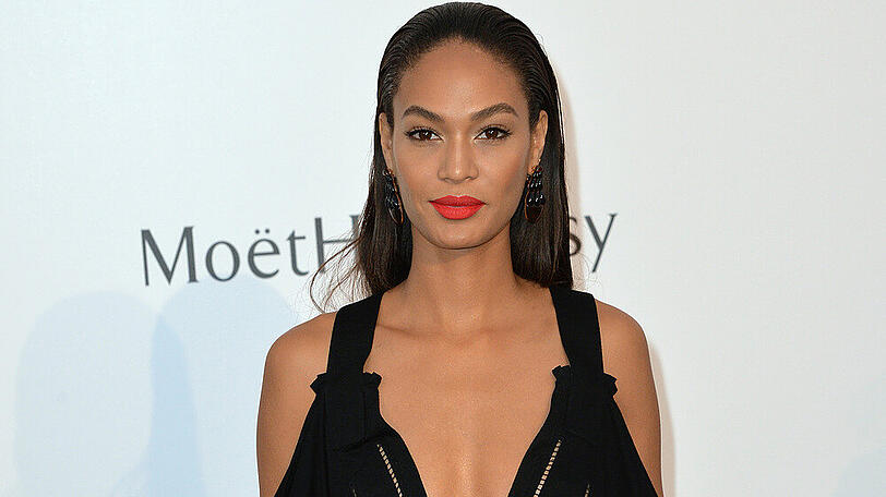 Joan Smalls ist in Hatillo, Puerto Rico, geboren und aufgewachsen.