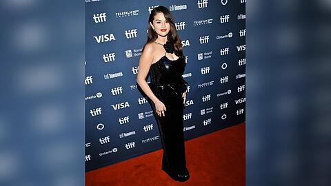Selena Gomez zeigte sich bei Instagram tief erschüttert.