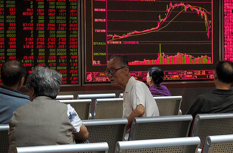 Der Composite Index in Shanghai legte am Freitag um mehr als drei Prozent zu, der Component Index in Shenzhen kletterte bis Handelsschluss sogar um mehr als fünf Prozent.