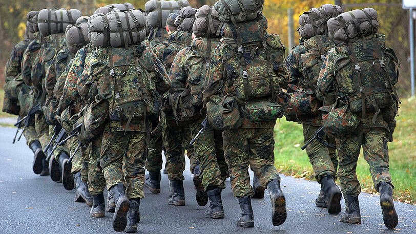 Nach dem Marsch drohte einem Soldat der Verlust der Beine. Seine Nieren sind dauerhaft geschädigt.