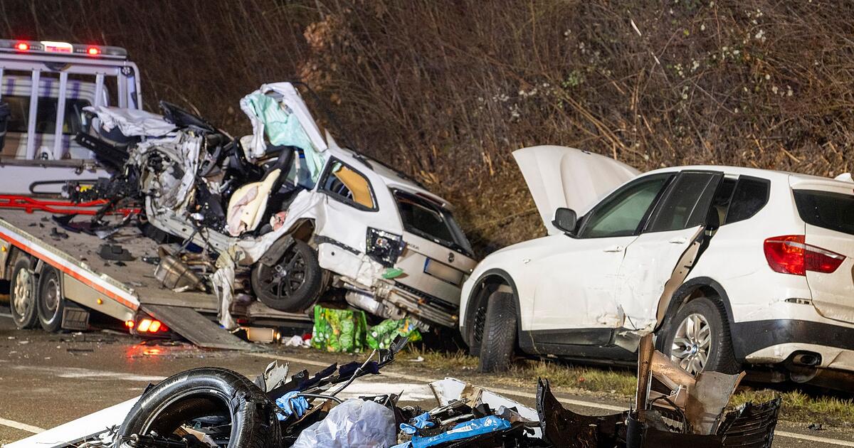 Schwerer-Unfall-mit-drei-Toten-in-Bayern-Jetzt-ermittelt-die-Polizei