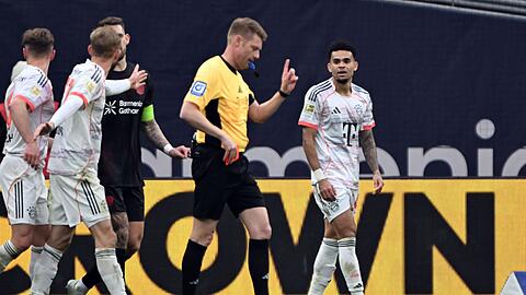 Erhielt viel Kritik vom FC Bayern: Schiedsrichter Christian Dingert.