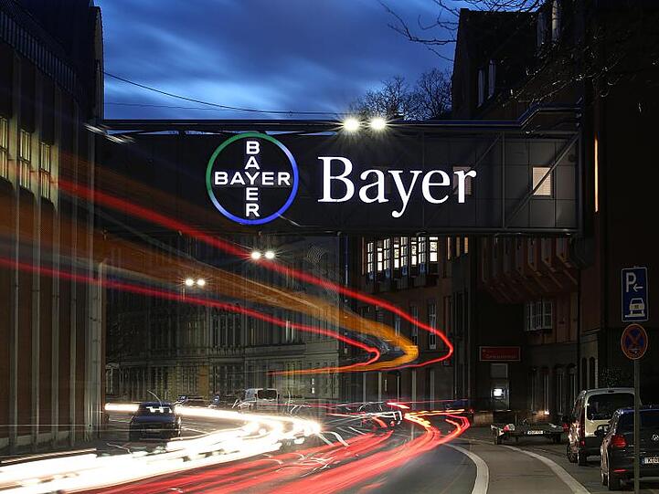 Das Bayer-Werk in Wuppertal. Der Pharma- und Chemiekonzern will in Deutschland 4500 Stellen abbauen.