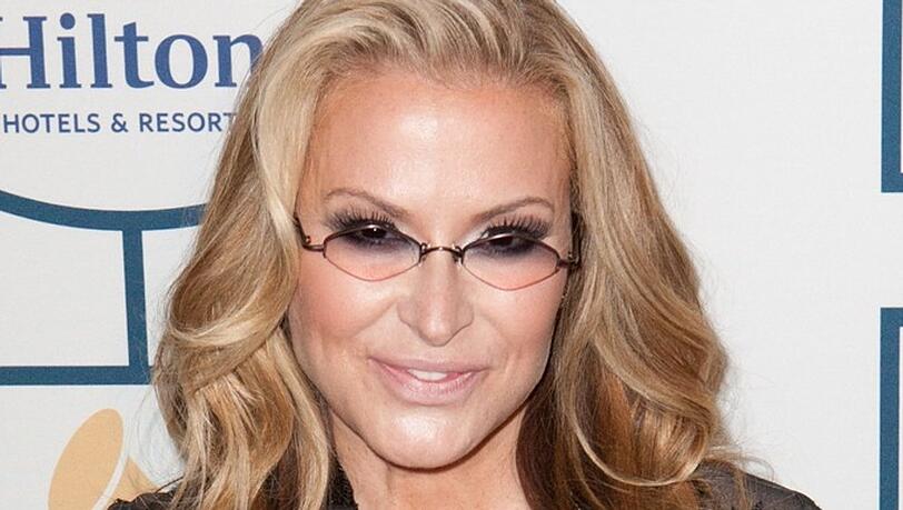 Anastacia wurde mit Hits wie "I'm Outta Love" und "I Belong To You" bekannt. Anastacia wurde mit Hits wie "I'm Outta Love" und "I Belong To You" bekannt.