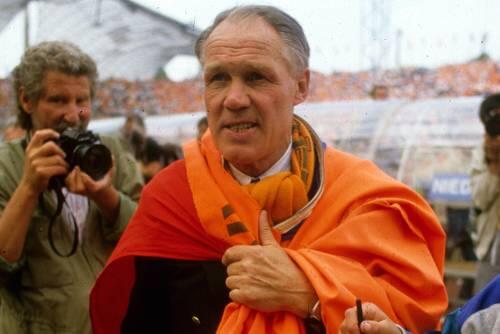 Er lieferte die Vorlage: Rinus Michels (&dagger; 2005).