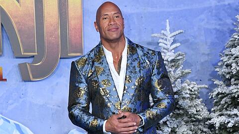 Dwayne Johnson muss sich vorerst um seine Mutter kümmern.