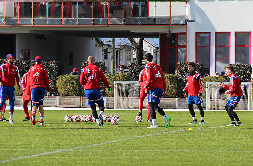 Der FC Bayern beim Samstagstraining nach der 1:4-Klatsche in Wolfsburg.