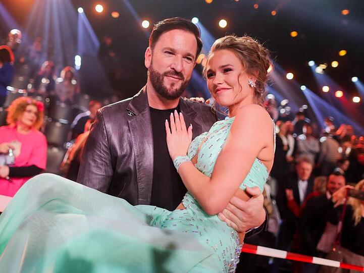 Sie haben Ja gesagt: Laura Müller und Michael Wendler.