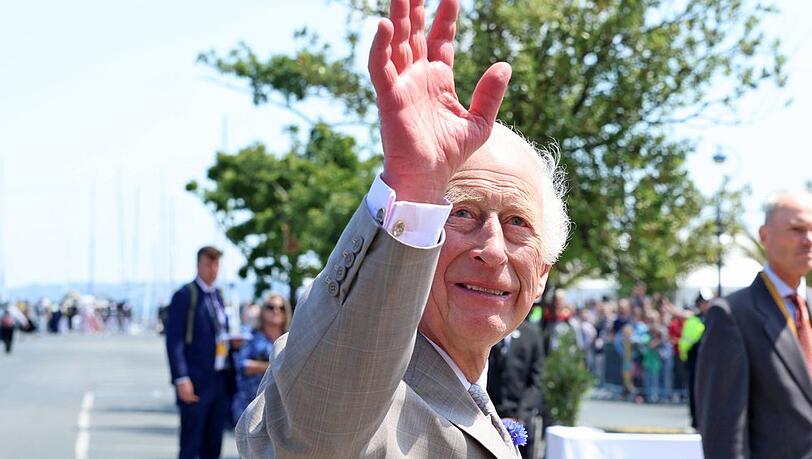 König Charles verabschiedet sich bald in den Urlaub. König Charles verabschiedet sich bald in den Urlaub.