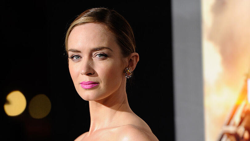 Heldenhafte Pose: Emily Blunt bei einer Filmpremiere im Mai Heldenhafte Pose: Emily Blunt bei einer Filmpremiere im Mai