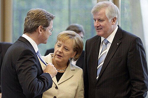Schmieden am schwarz-gelben Bündnis: FDP-Chef Guido Westerwelle, Bundeskanzlerin Angela Merkel und CSU-Chef Horst Seehofer.