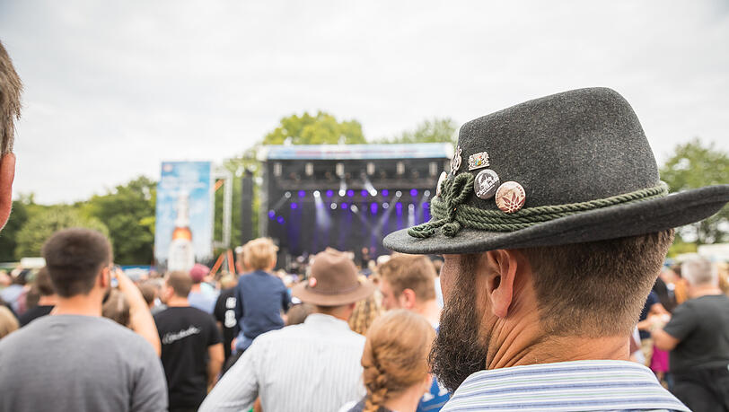 Auf der Brass Wiesn in Eching trifft Volksmusik auf Feierwut und Blasmusik auf bassige Beats.