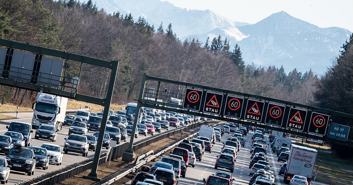 Faschingsferien-starten-ADAC-warnt-vor-Stau-Richtung-Alpen