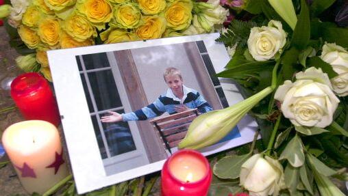 Jakob von Metzler wurde unmittelbar nach der Entführung ermordet, da er den Täter identifizieren konnte. Jakob von Metzler wurde unmittelbar nach der Entführung ermordet, da er den Täter identifizieren konnte.