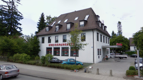 Die Filiale Obermenzing wird nicht geschlossen, aber die Öffnungszeiten werden in den nächsten Monaten stark eingeschränkt.