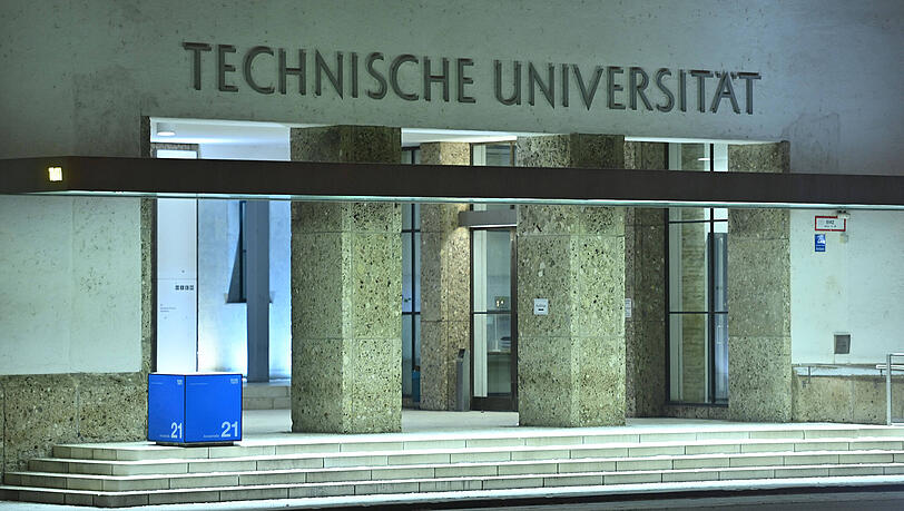 Die Technische Universität München ist mit über 52.500 Studenten die zahlenmäßig größte technische Universität in Deutschland. TUM-Standorte sind neben München auch Garching, Freising, Straubing und Heilbronn.