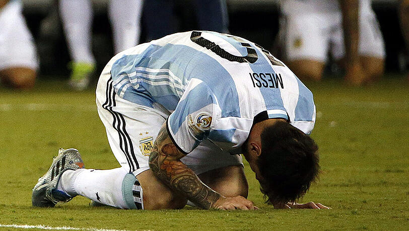 In der WM-Qualifikation sieht es nicht gut aus für Lionel Messi und Argentinien. In der WM-Qualifikation sieht es nicht gut aus für Lionel Messi und Argentinien.