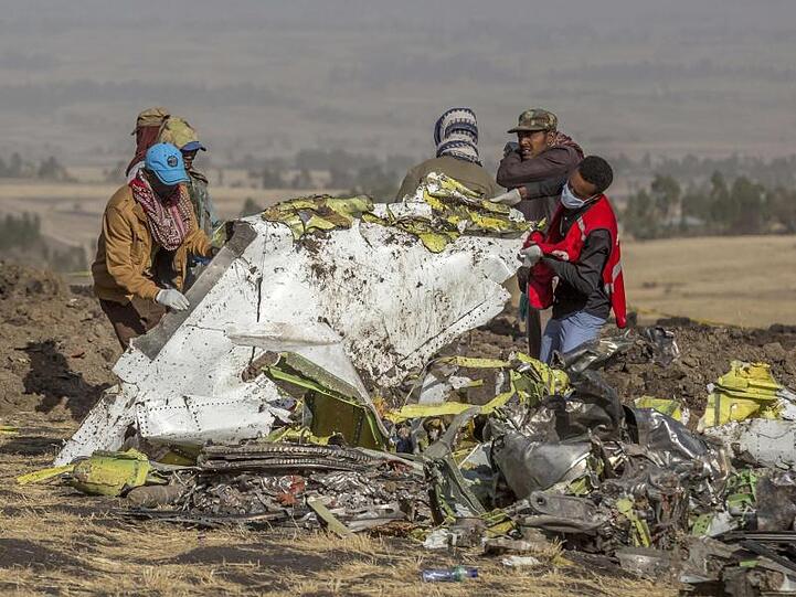 Absturzstelle einer Boeing 737 Max der Ethiopian Airlines.