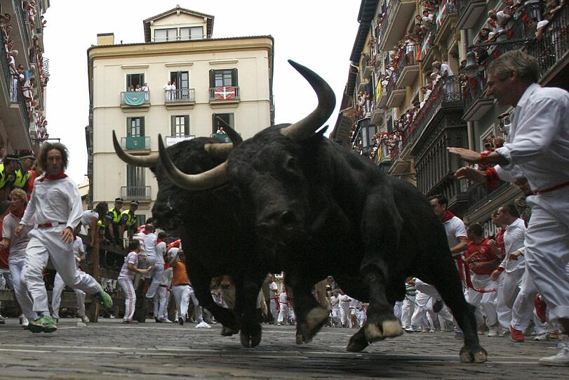 Stierhatz brutal: Aktuelle Bilder aus Pamplona.