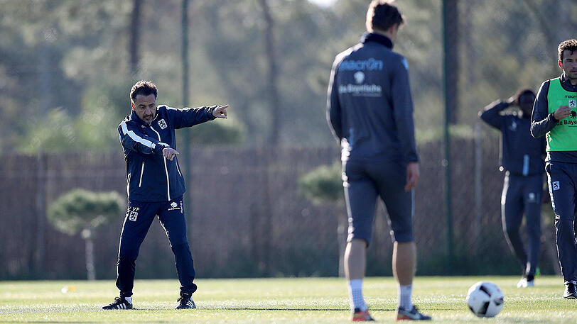 Wie immer voll mit dabei: Löwen-Trainer Vitor Pereira.