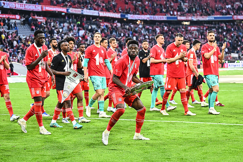 So feierten die Bayern den zehnten Meistertitel in Folge.