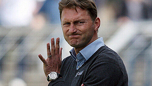 Erste Niederlage im fünften Spiel: Hachings Trainer Ralph Hasenhüttl war stinksauer. Erste Niederlage im fünften Spiel: Hachings Trainer Ralph Hasenhüttl war stinksauer.