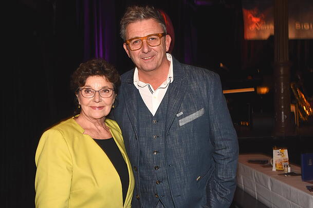 Monika Baumgartner und ihr "Bergdoktor"-Kollege Hans Sigl im November 2024.