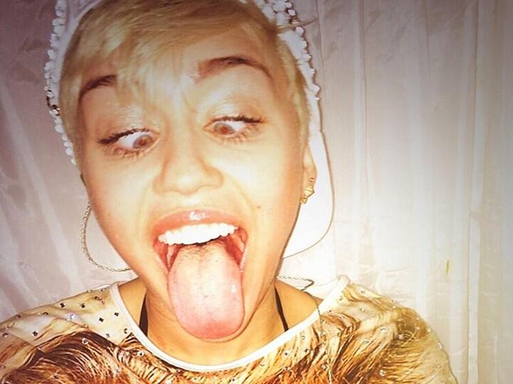 Die Zunge muss einfach immer raus: Miley Cyrus