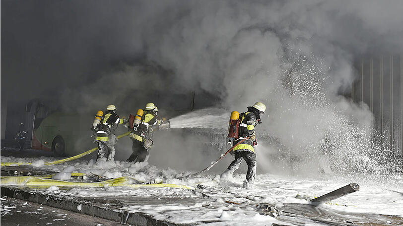 Weitere Bilder vom Feuerwehreinsatz am Mittleren Ring.