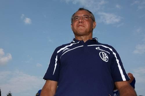 &bdquo;Schwierig, zu Beginn der Saison gegen einen Aufsteiger zu spielen&ldquo;: Schalkes Meistertrainer Felix Magath ist über den Spielplan überhaupt nicht glücklich.