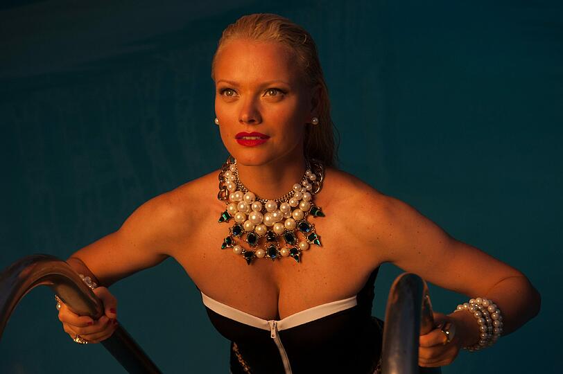 Franziska Knuppe beim Shooting des neuen Lambertz-Kalenders