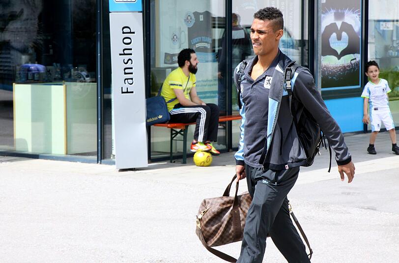 Die Mannschaft des TSV 1860 brach am Sonntagmittag zum Kurz-Trip nach Bad Häring auf.