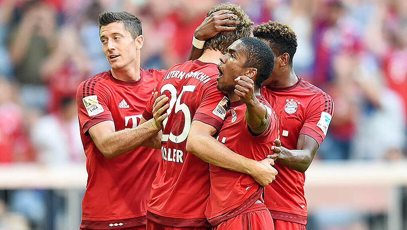 So wollen die Stars des FC Bayern auch in Piräus jubeln.